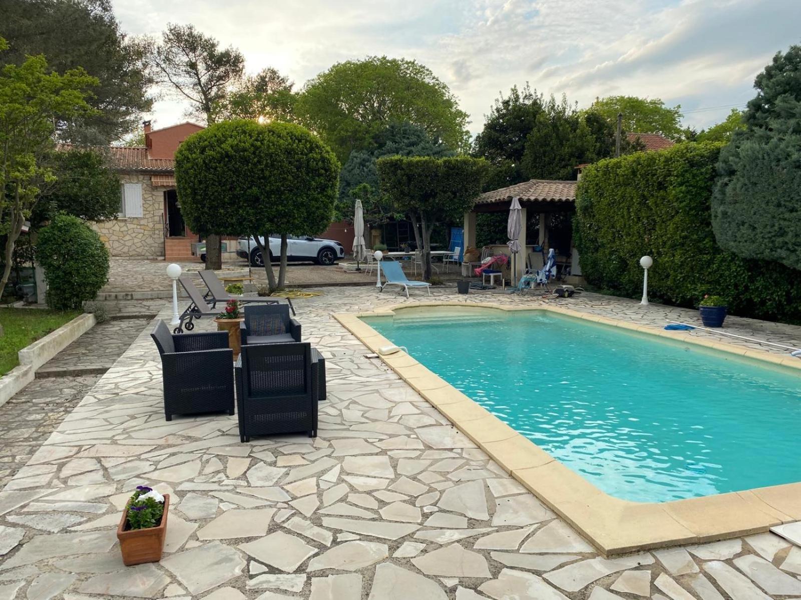 Studio Independant Calme Pas Loin Du Centre Ним Экстерьер фото